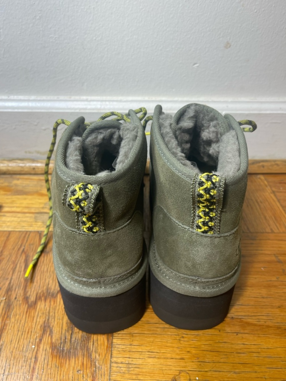 UGG NEUMEL HERITAGE 2” PLATFORM BURNT OLIVE SUEDE WOOL BOOTS WOMENS SIZE 11 - Picture 6 of 11